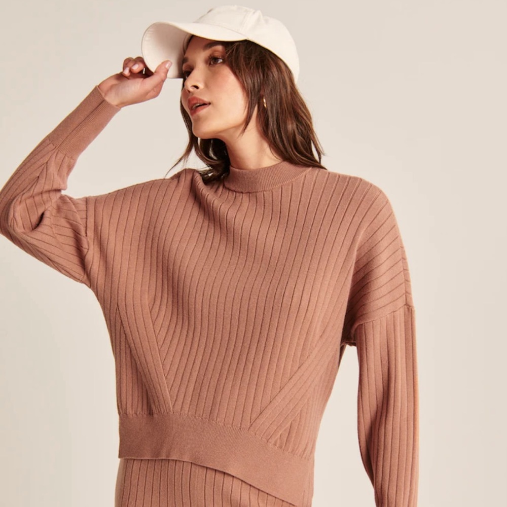 Abercrombie LuxeLoft Crew Sweater